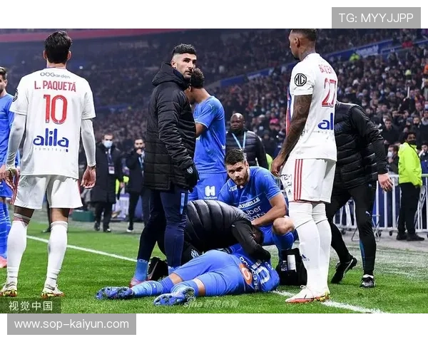 即时：马赛对阵布雷斯特比赛中，帕耶因伤被替换下场